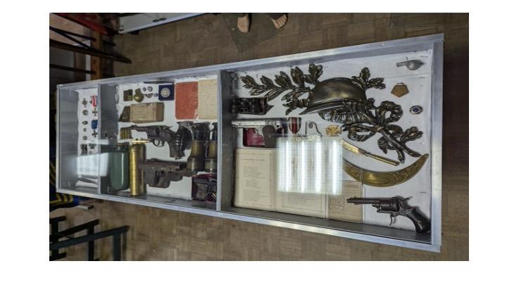 Armoire vitrée 2