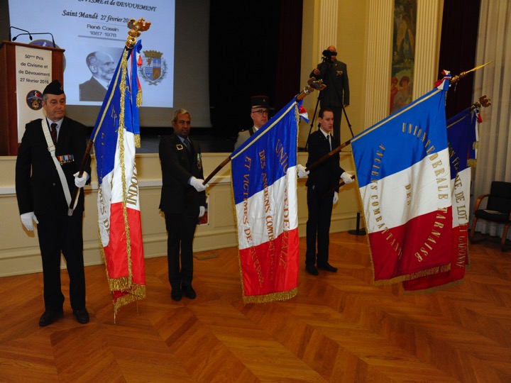 Portes drapeaux de l'Union Fédérale